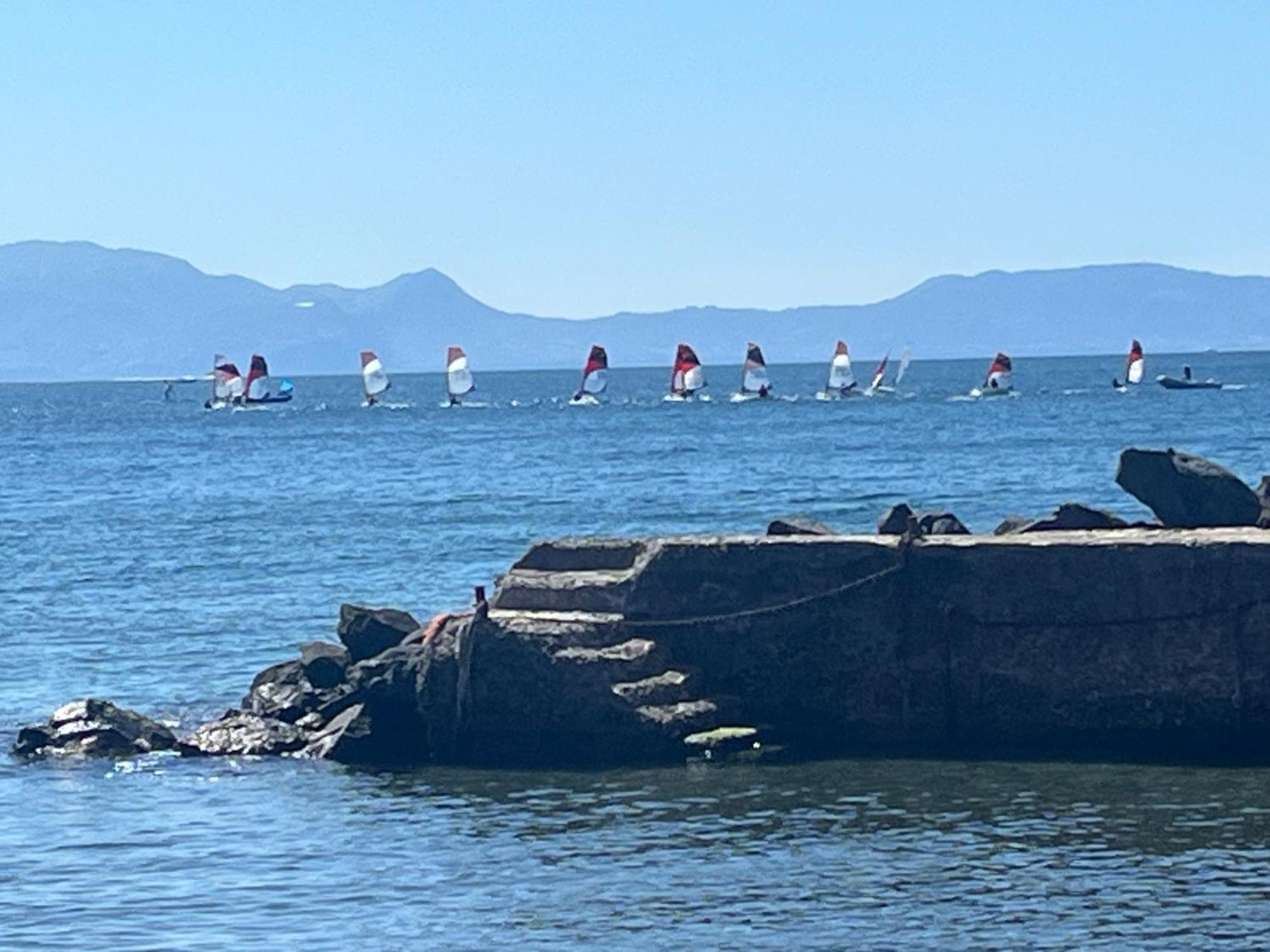 La Casetta Con La Spiaggia Napoli Bagian luar foto